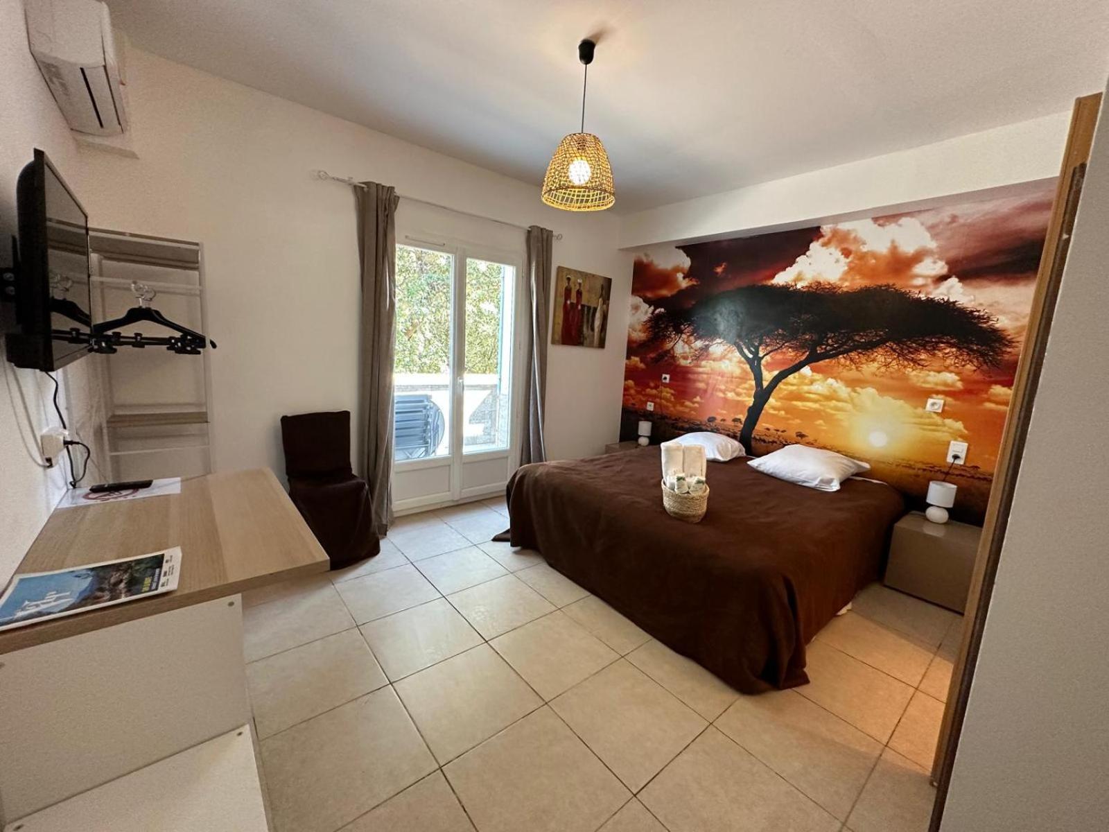 L'Hotel Du Bastier Ginasservis Εξωτερικό φωτογραφία
